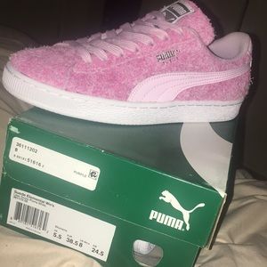 Women’s Pink Elemental Pumas